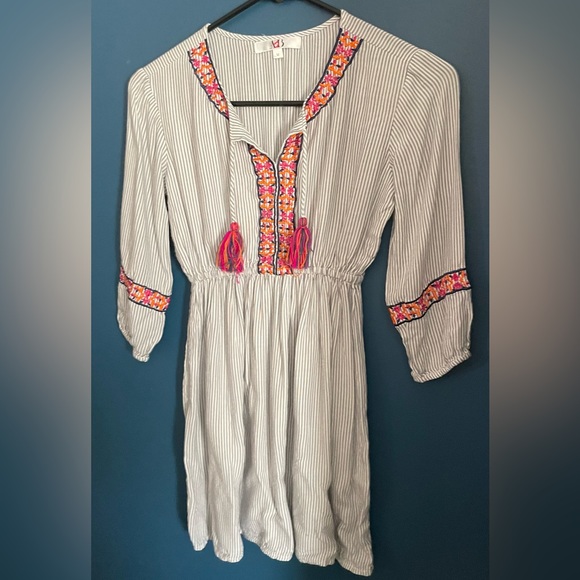 Girls PERIWINKLE EMBROIDERED DRESS | BOHEMIAN EMBROIDERED DRESS - Picture 5 of 8
